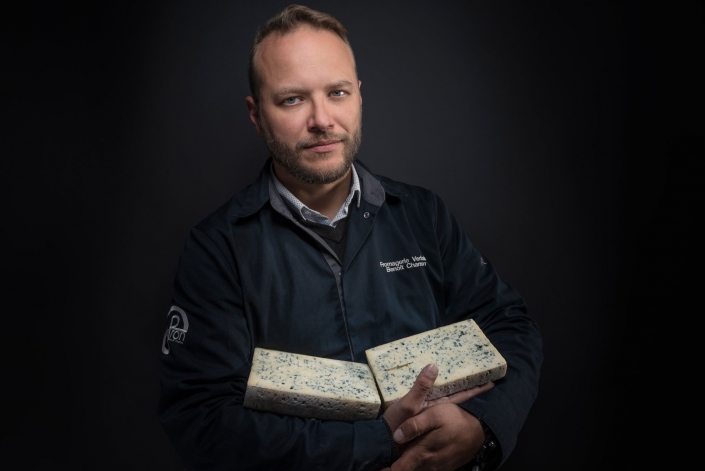 Photographe Lyon Villeurbanne – Portrait entreprise Benoit Charron – Fromagerie Verlaine – Gratte-Ciel artisan Photographe Lyon Villeurbanne - Portrait entreprise Benoit Charron - Fromagerie Verlaine - Gratte-Ciel artisan