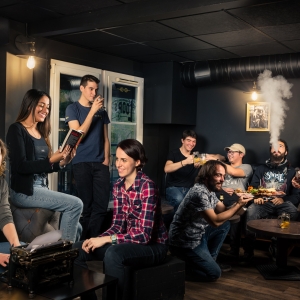 Photographe Lyon Villeurbanne - Portrait entreprise équipe Le Loop's Pub - Gratte-Ciel commerçant groupe team