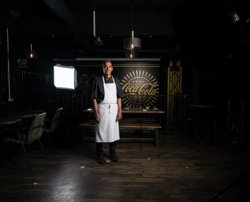 Photographe Lyon Villeurbanne - Portrait entreprise équipe Le Loop's Pub - Gratte-Ciel commerçant groupe team