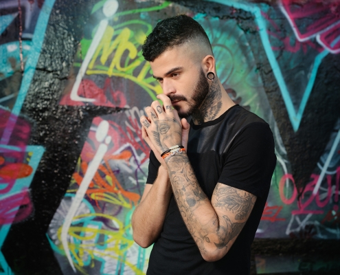 Photographe Lyon - Aurélien Audy - shooting outdoor bracelets mannequin illustration mode publicitaire