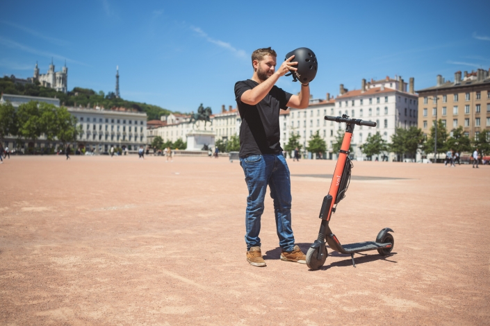 Aurélien AUDY - photographe LYON - portrait - shooting VOI Technology trottinettes électrique lifestyle réseaux sociaux
