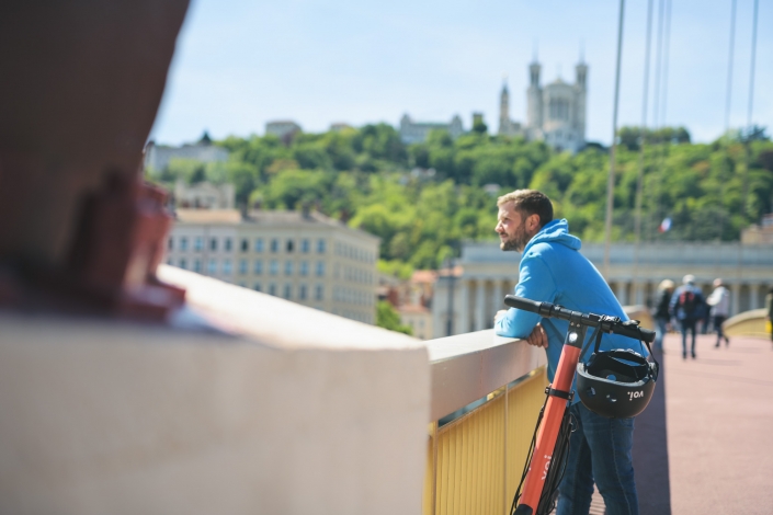 Aurélien AUDY - photographe LYON - portrait - shooting VOI Technology trottinettes électrique lifestyle réseaux sociaux