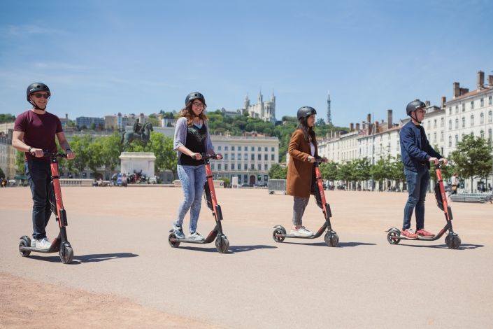 Aurélien AUDY - photographe LYON - portrait - shooting VOI Technology trottinettes électrique lifestyle réseaux sociaux